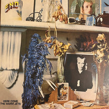 Cargar imagen en el visor de la galería, Eno – Here Come The Warm Jets Vinyl LP
